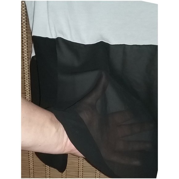 Sporty Knit Tank with Mesh Back and Trim -26/28 - Picture 5 of 7